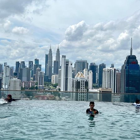 Regalia Sky Pool Klcc By Pasira Home 吉隆坡 外观 照片